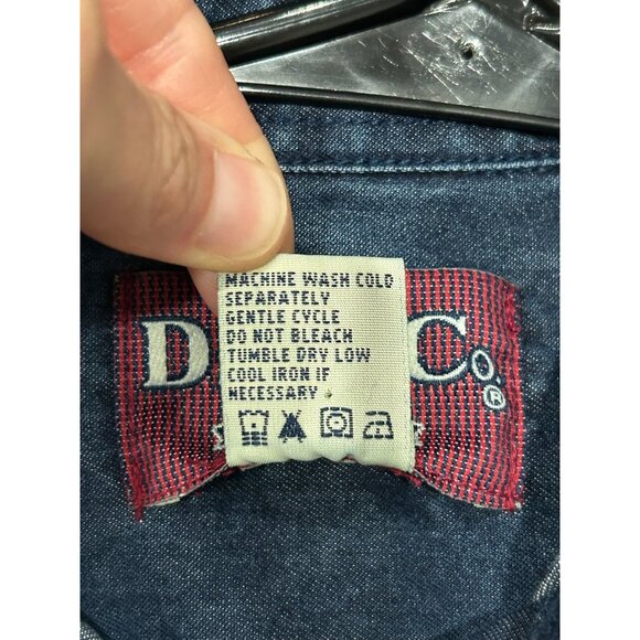 Denim & Co. Button-Up Denim Shirt Blue Sz Medium Cotton Blend Classic Retro - Picture 7 of 9